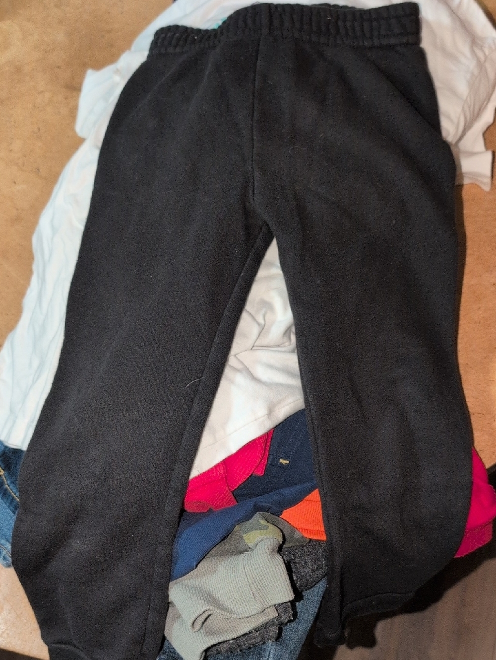 ❤️‍🔥10/$10❤️‍🔥 GUC Boys Garanimals Black Fleece Pull-On Pants Size 4T